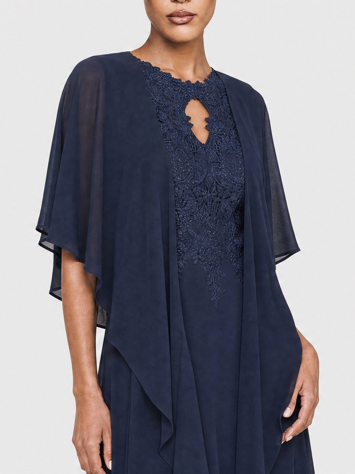 APART Luftiges Chiffon-Stola mit Zipfelsaum | nachtblau