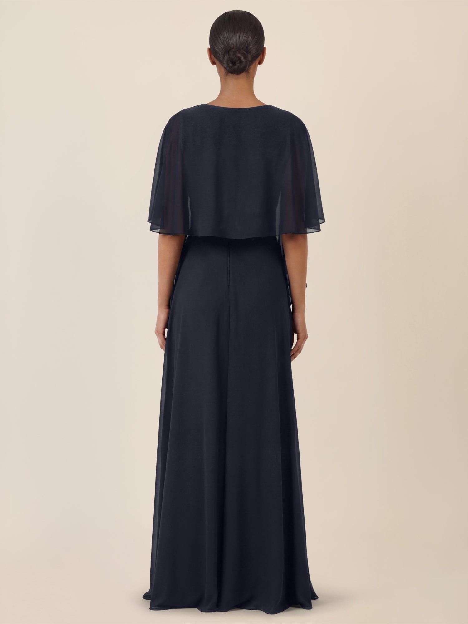 APART Luftiges Chiffon-Stola mit Zipfelsaum | nachtblau