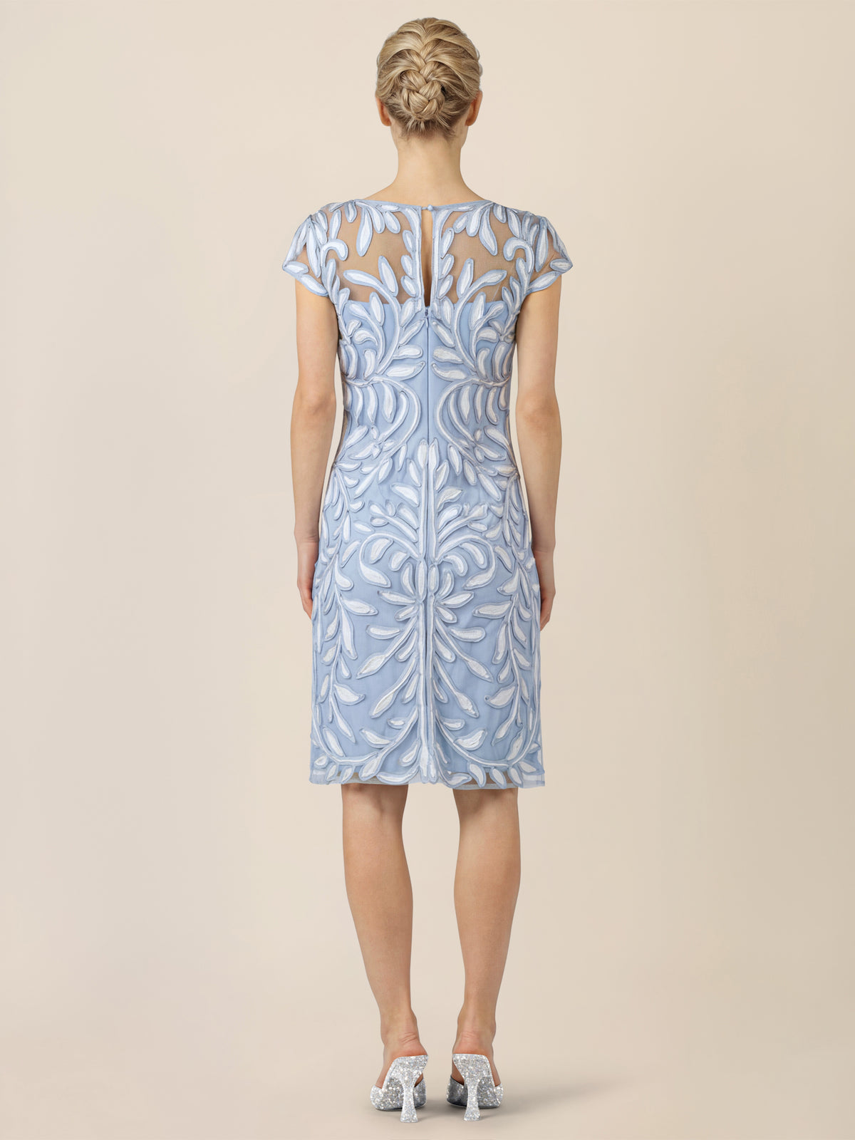 APART Cocktailkleid mit floraler 3D-Stickerei | hellblau-creme