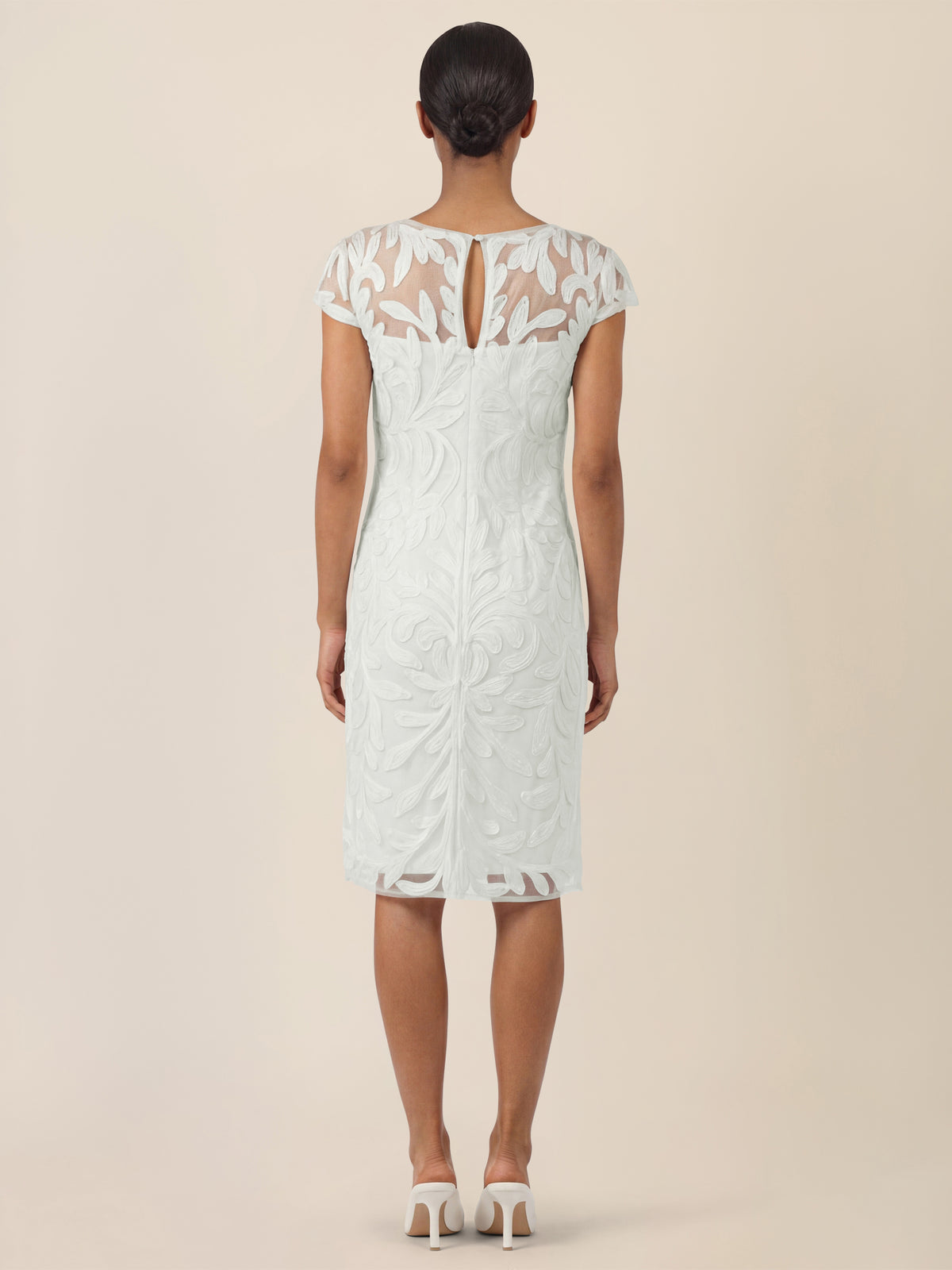 APART Cocktailkleid mit floraler 3D-Stickerei | creme