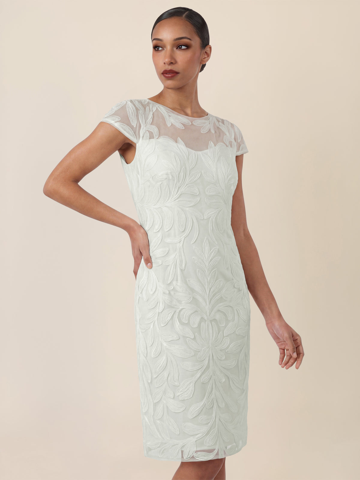 APART Cocktailkleid mit floraler 3D-Stickerei | creme