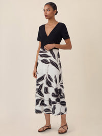 APART Maxikleid mit Wickeloptik und floralem Print | schwarz-creme