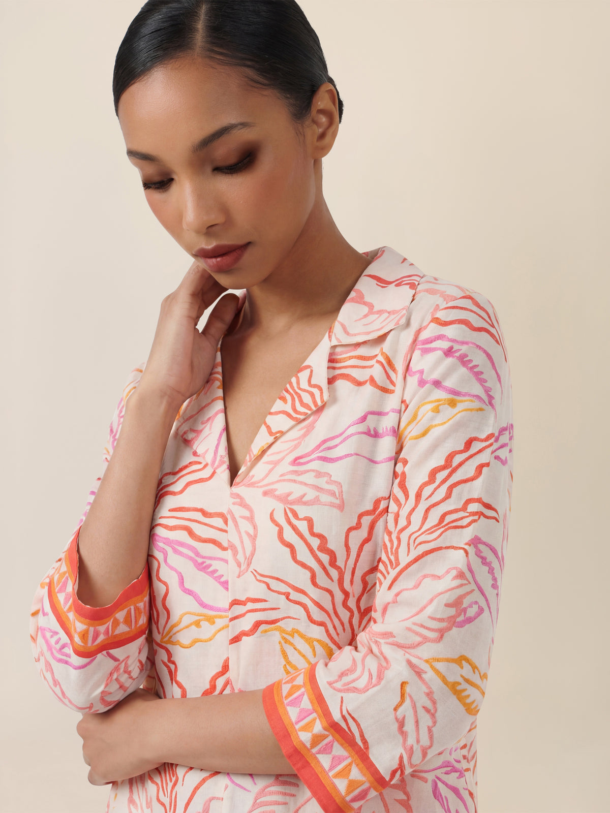 APART Midikleid mit Print und 3/4-Ärmeln | creme-multicolor