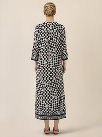 APART Shirtkleid mit V-Ausschnitt und Grafikmuster | schwarz-creme