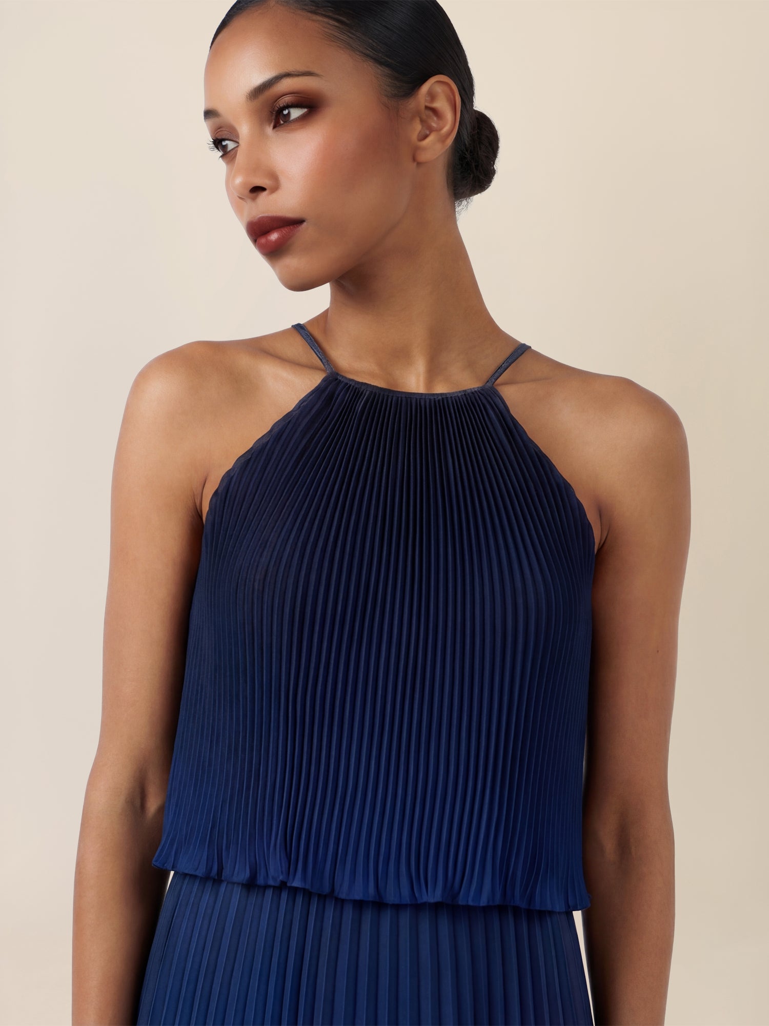 APART Plissiertes Langes Chiffonkleid mit Farbverlauf | nachtblau-multicolor