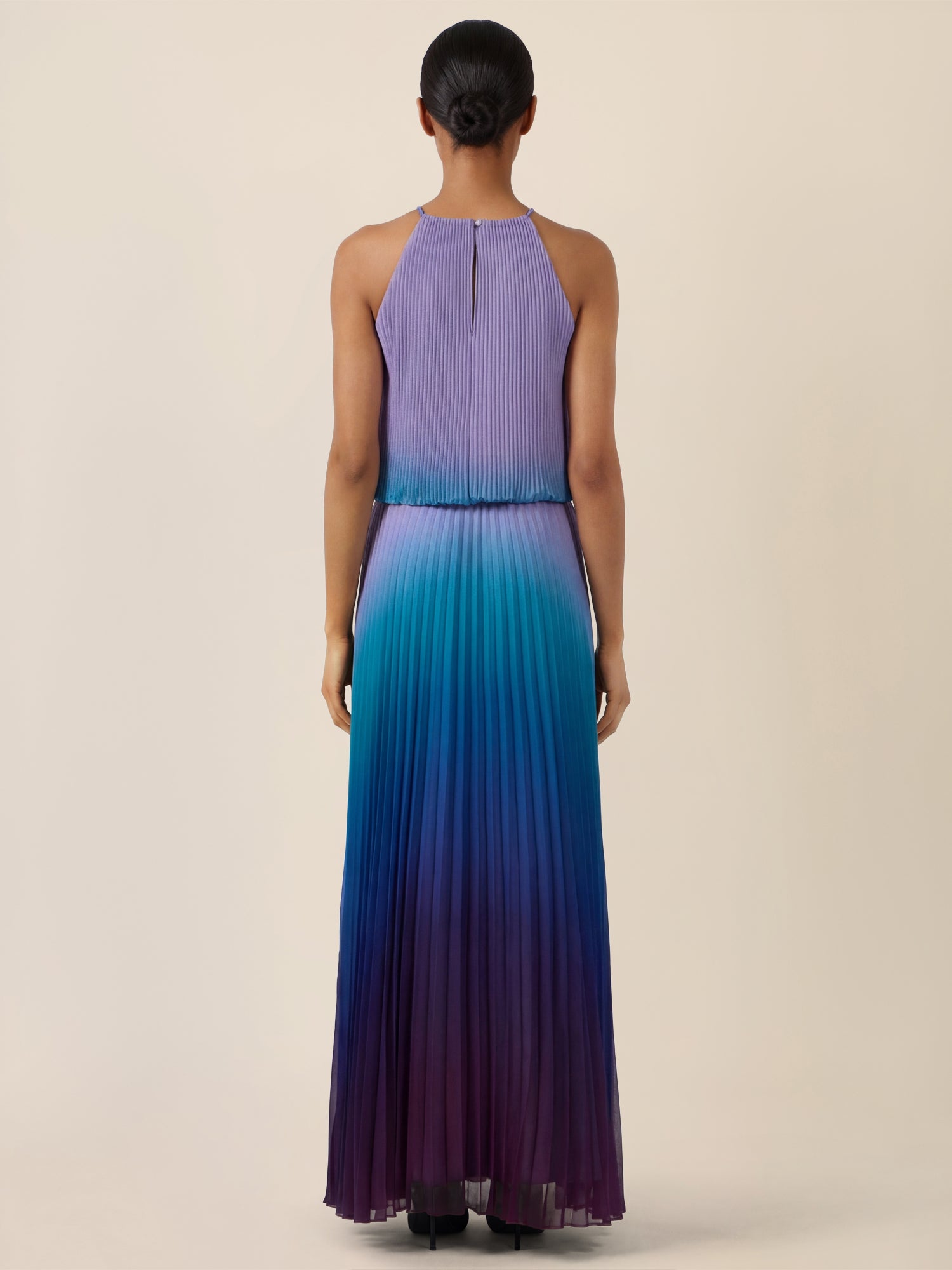 APART Plissiertes Langes Chiffonkleid mit Farbverlauf | lavendel-multicolor