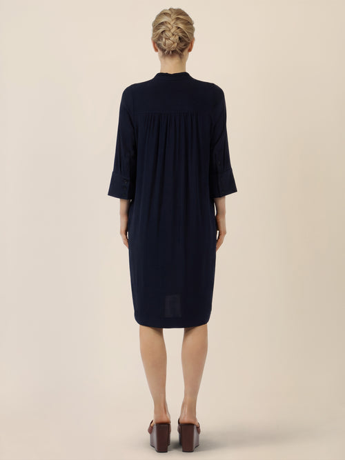 APART Kleid mit V-Ausschnitt und 3/4-Ärmeln | nachtblau image 1