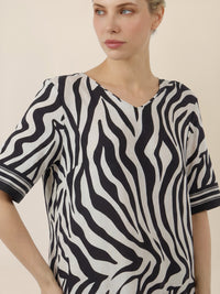 APART Kleid mit Zebra-Muster und V-Ausschnitt | schwarz-creme