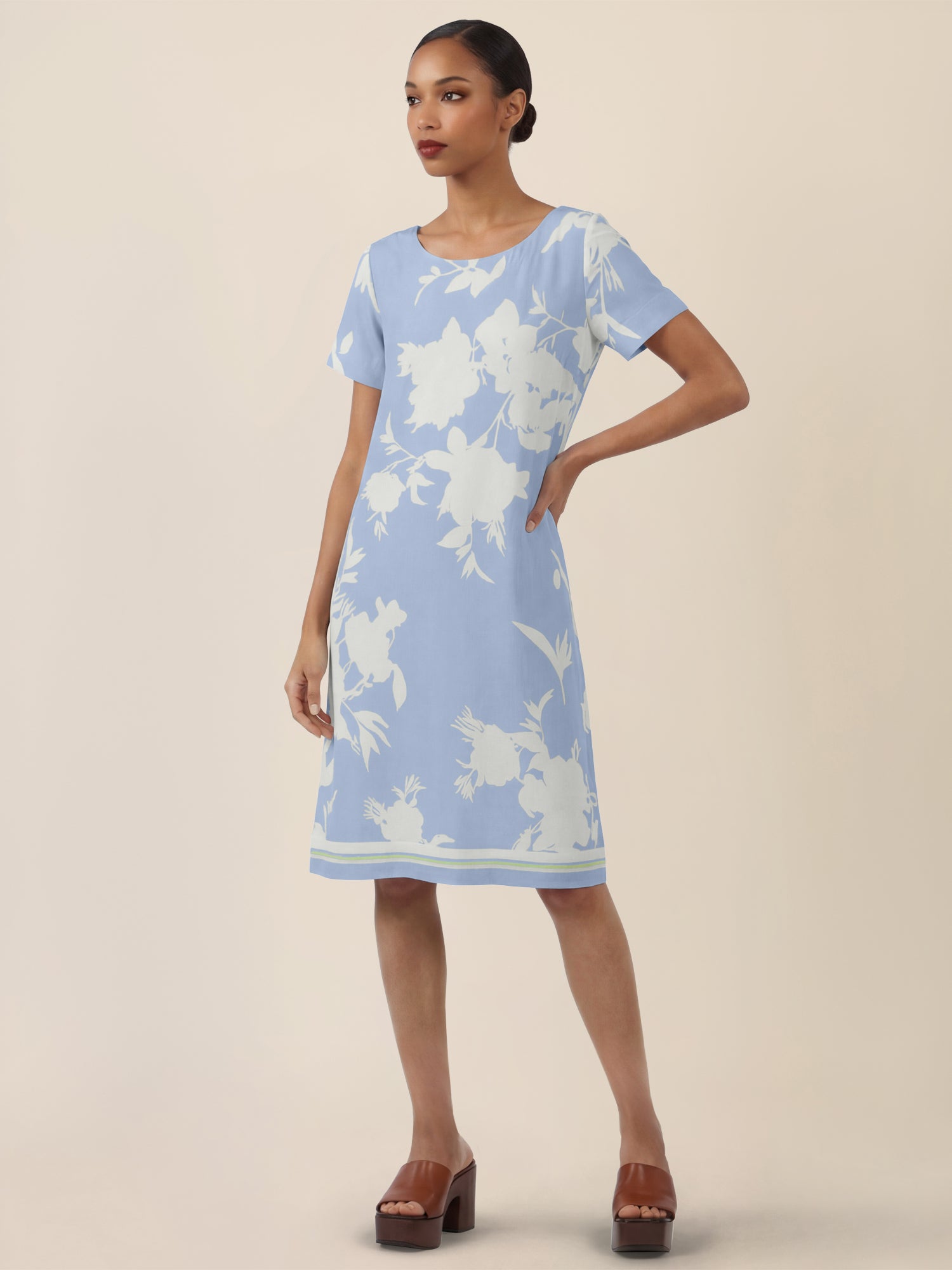 APART Gerade geschnittenes Jerseykleid mit Blütenprint | hellblau-creme