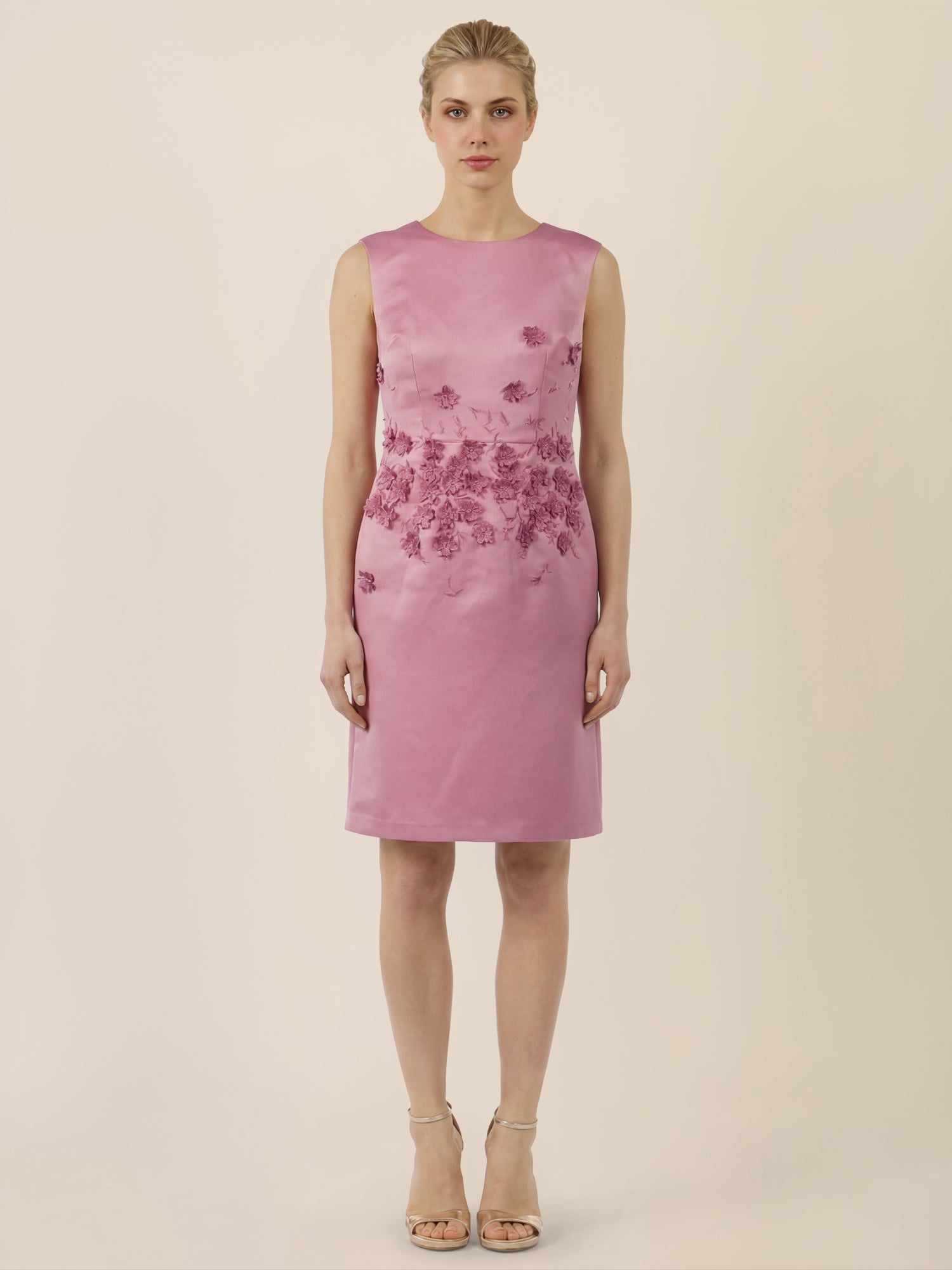 APART Elegantes Etuikleid mit 3D-Blütenstickerei | rosé