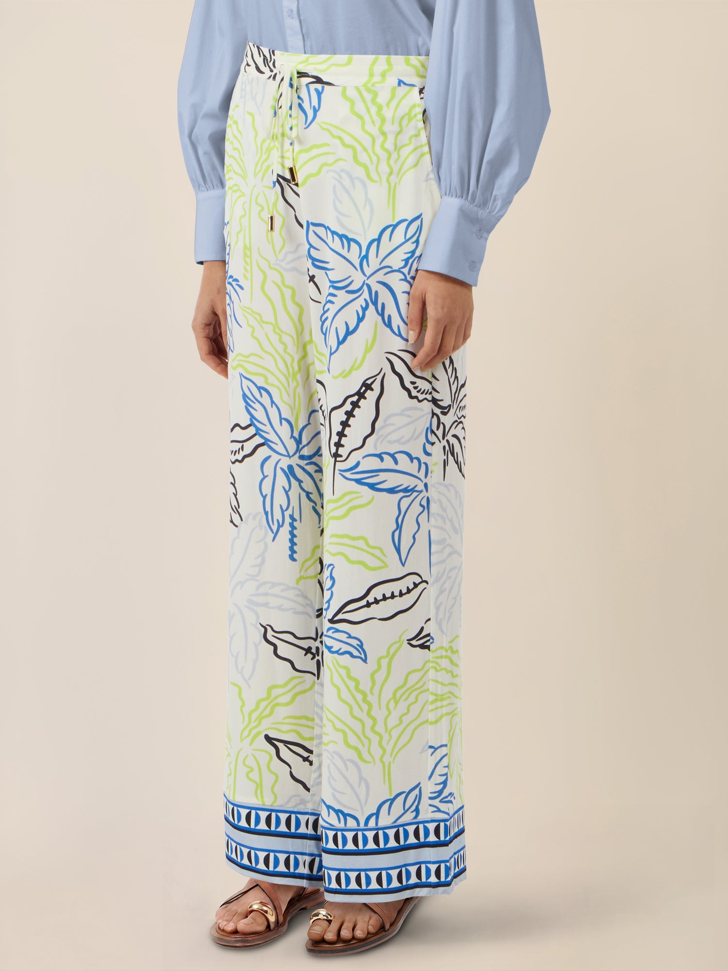 APART Jerseyhose mit tropischem Print | creme-multicolor
