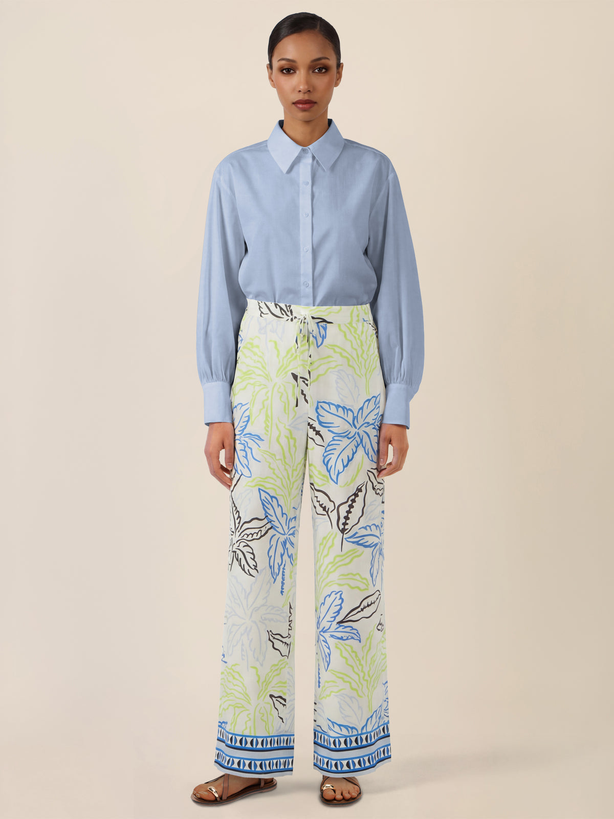 APART Jerseyhose mit tropischem Print | creme-multicolor