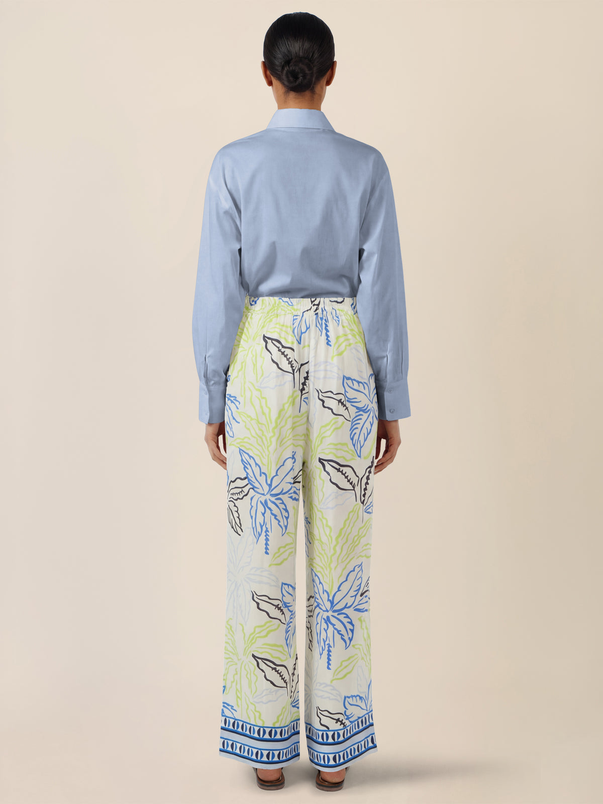 APART Jerseyhose mit tropischem Print | creme-multicolor