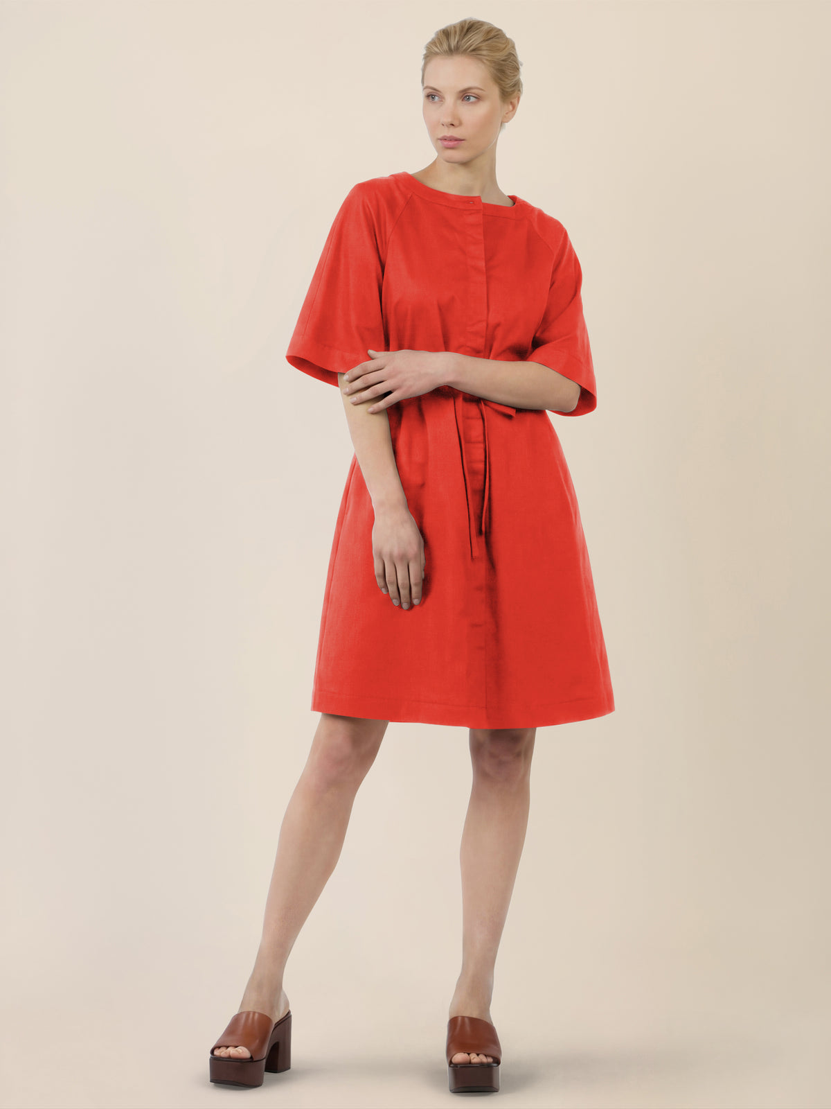 APART Kleid mit Gürtel und Raglanärmeln | orange