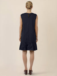APART Ärmelloses Kleid mit Volant und asymmetrischem Saum | nachtblau