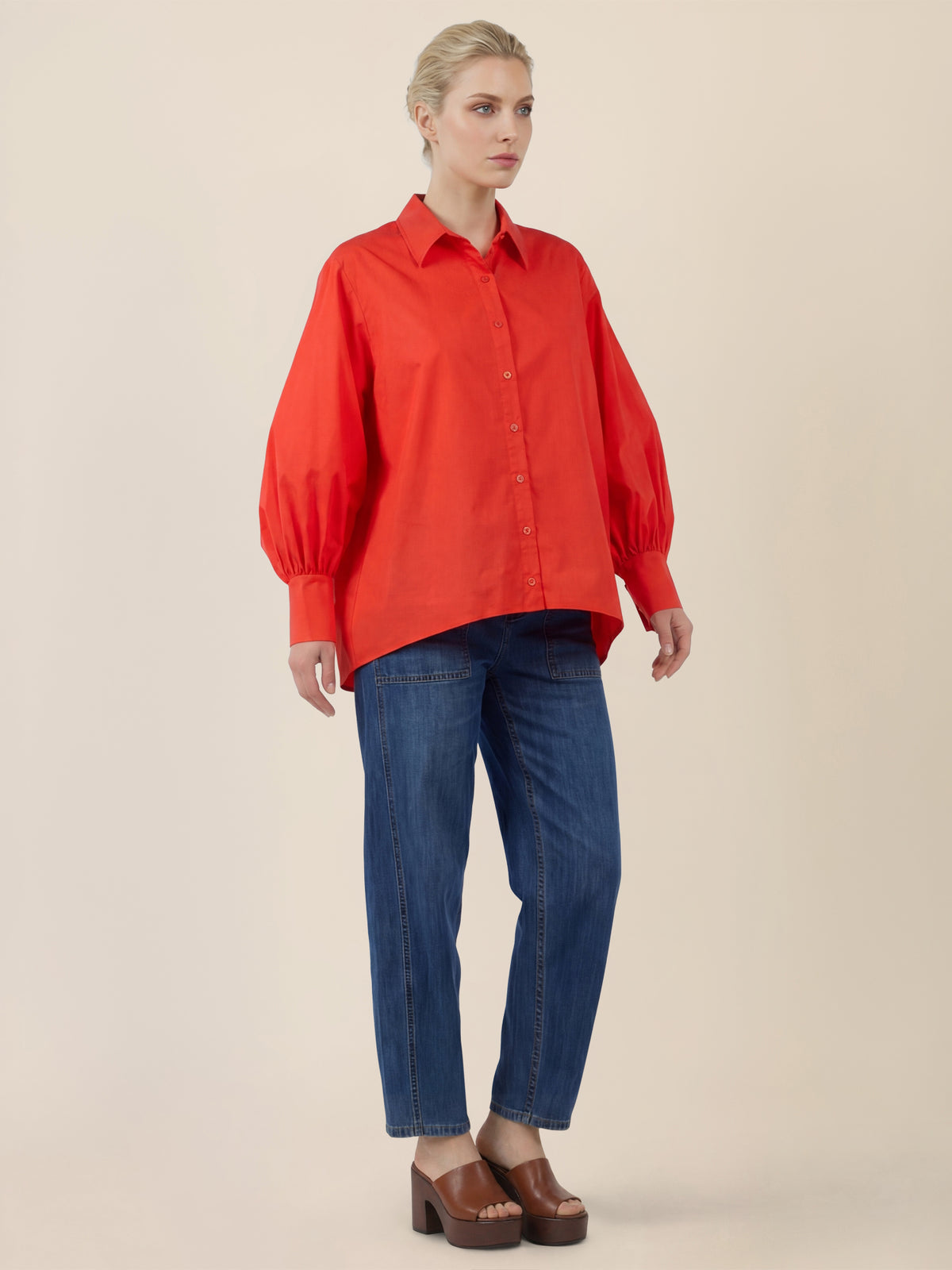 APART Oversize-Bluse mit Ballonärmeln und Hemdkragen | orange