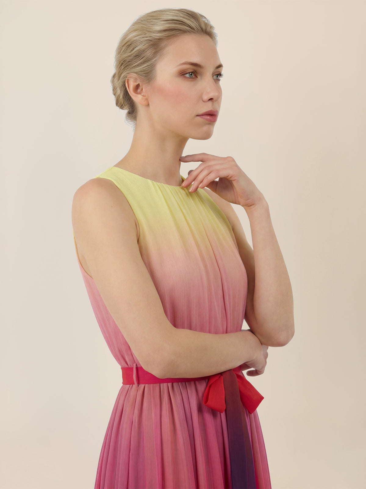 APART Chiffonkleid mit Farbverlauf und Taillenband | gelb-multicolor