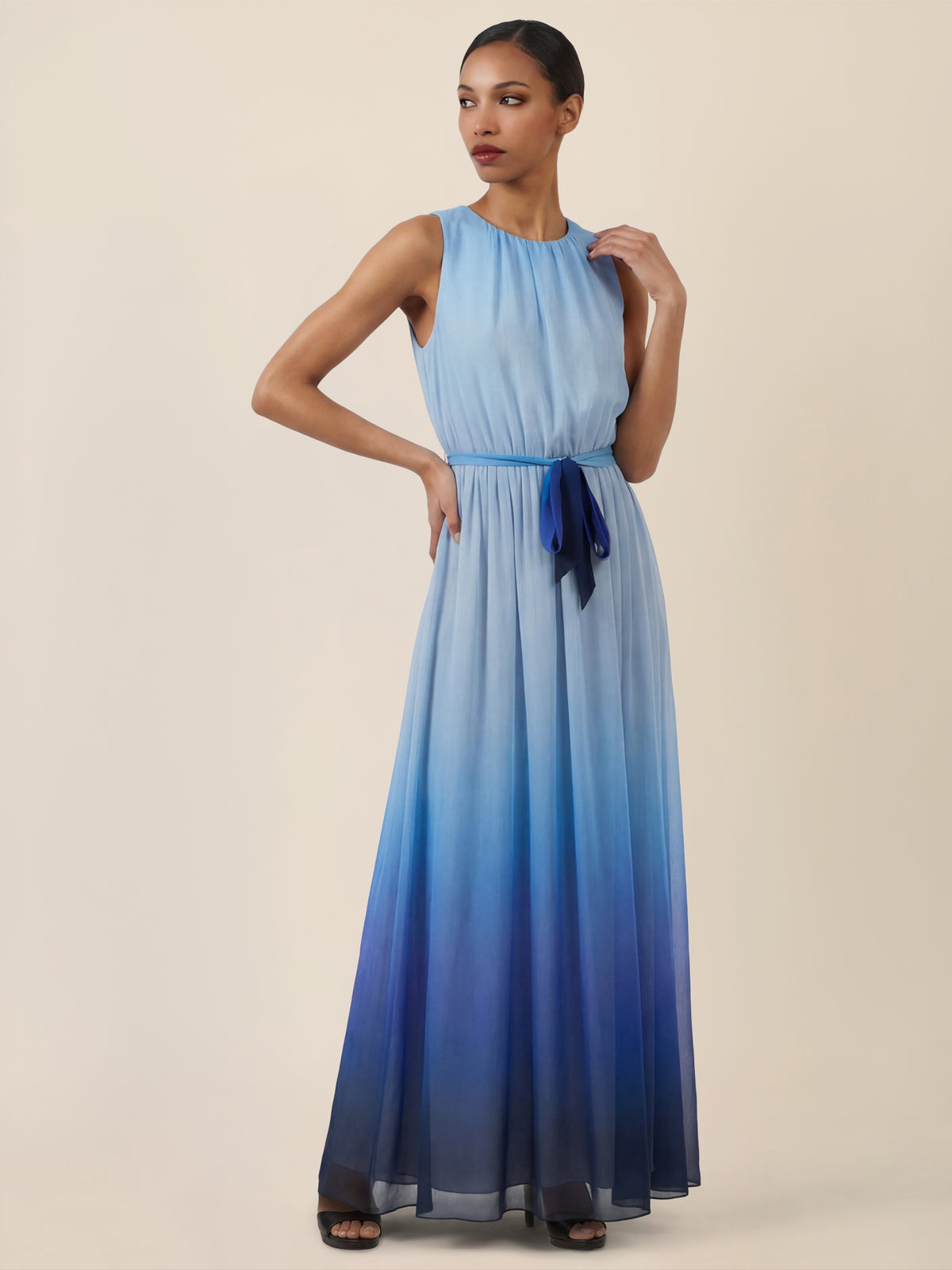 APART Chiffonkleid mit Farbverlauf und Taillenband | hellblau-multicolor