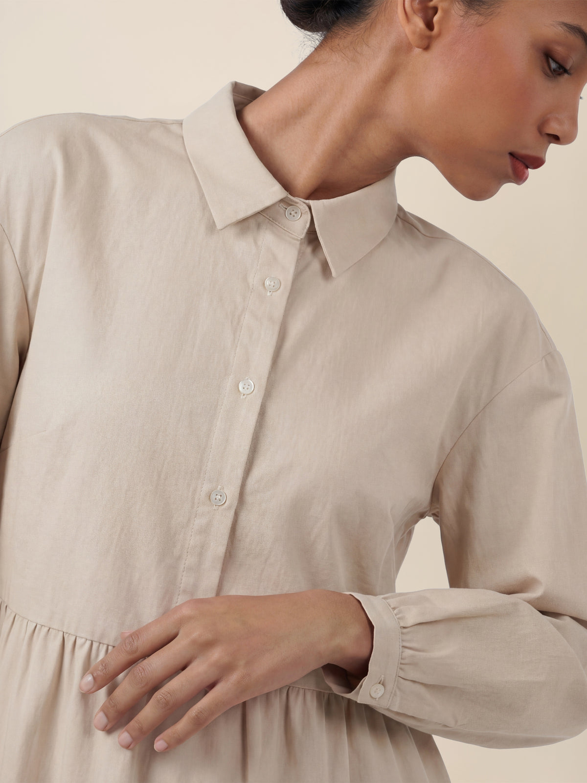 APART Popeline-Midikleid mit Hemdkragen | beige