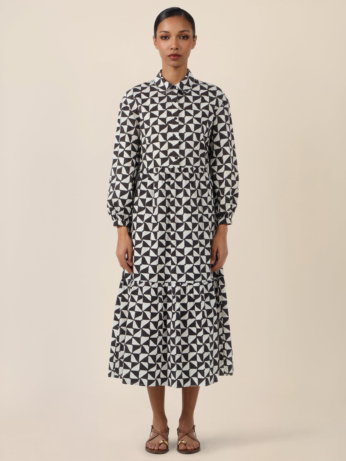 APART Hemdkleid mit Stufenrock und Print | schwarz-creme