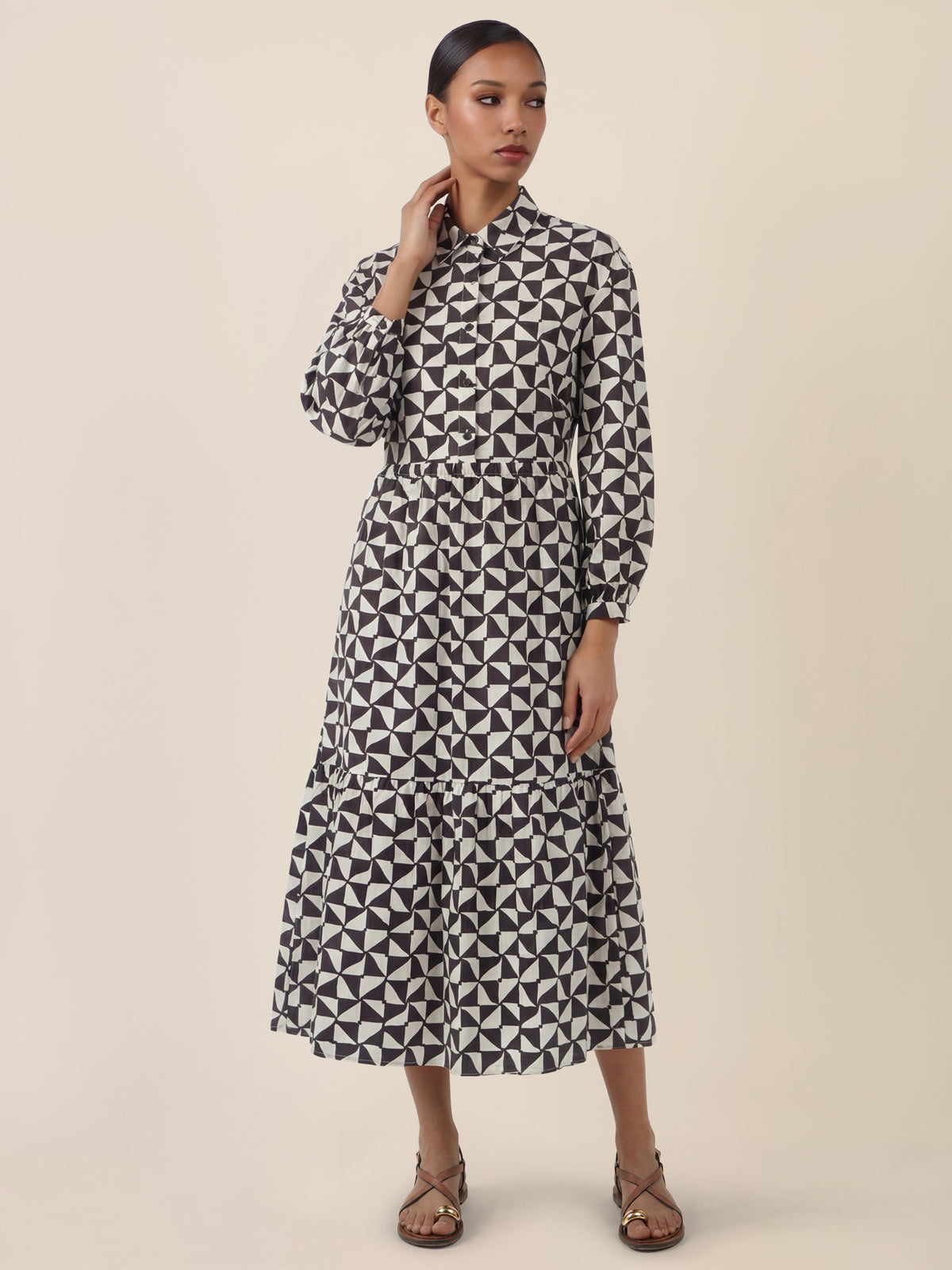 APART Hemdkleid mit Stufenrock und Print | schwarz-creme