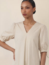 APART Kleid mit Puffärmeln und V-Ausschnitt | beige