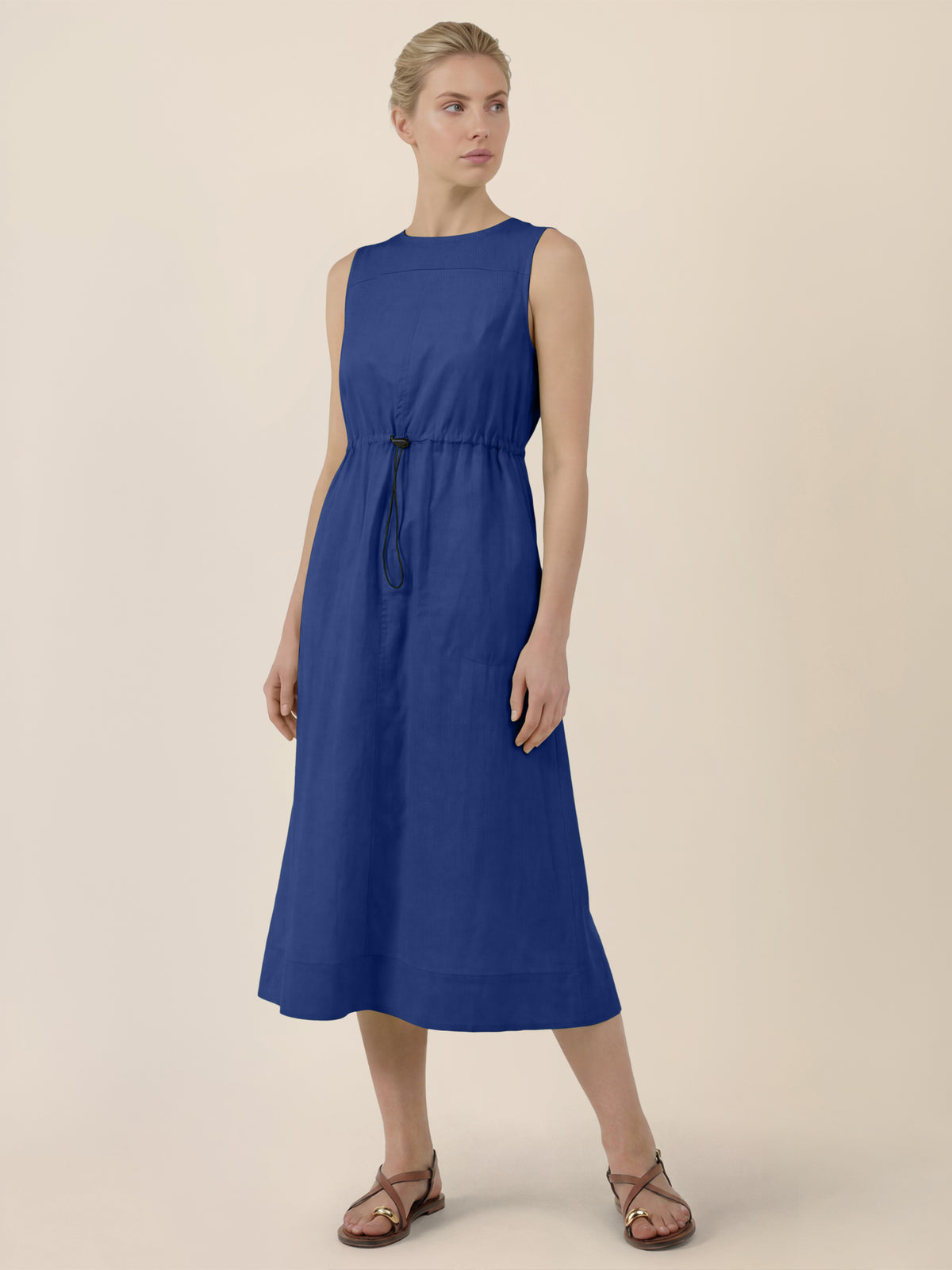 APART Ärmelloses Kleid mit Kordelzug-Taille | royalblau