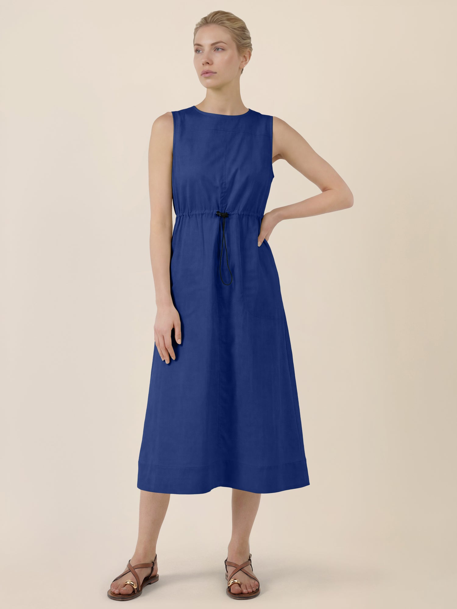 APART Ärmelloses Kleid mit Kordelzug-Taille | royalblau