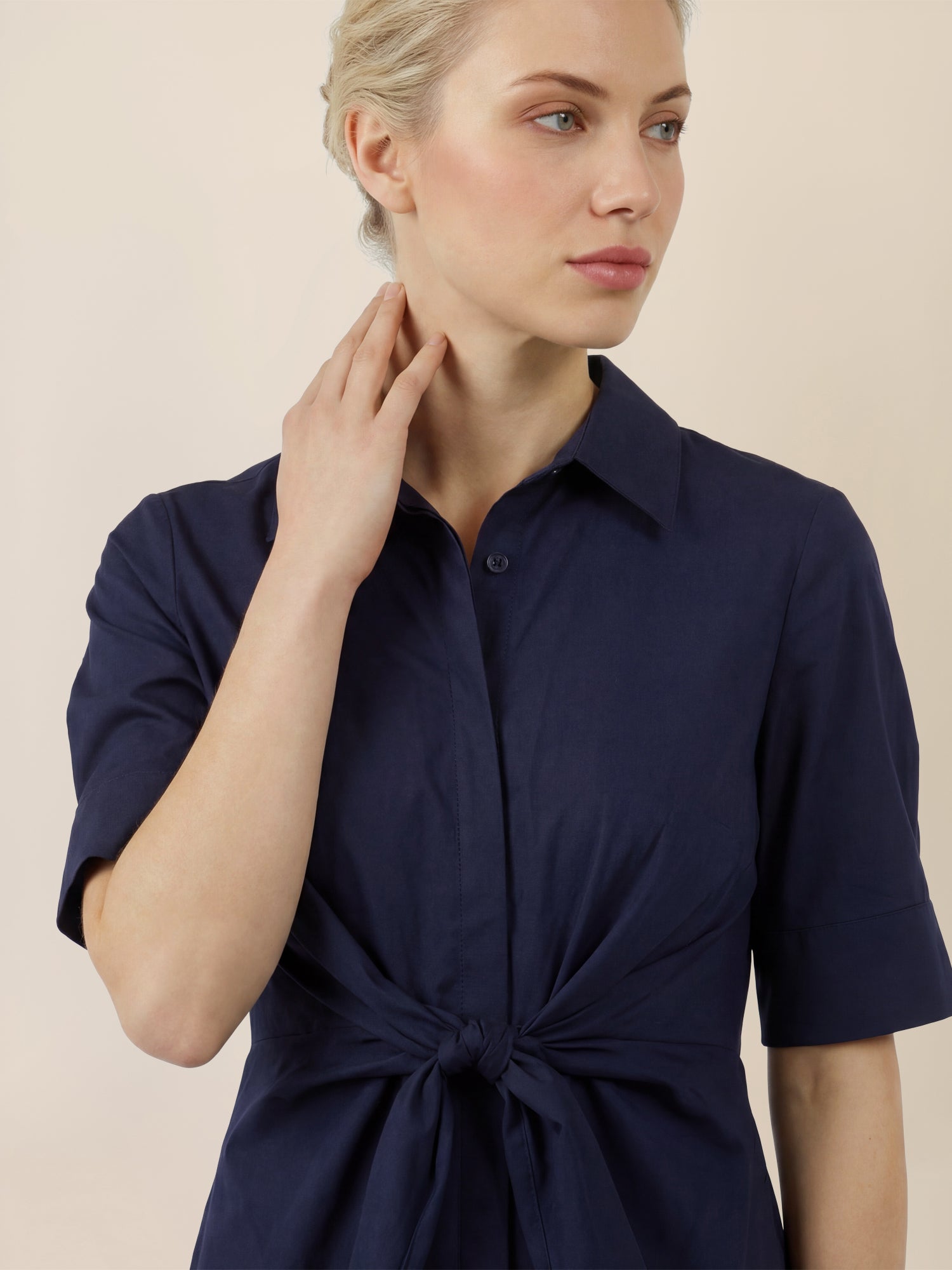 APART Kleid mit Bindegürtel und Hemdblusenkragen | nachtblau