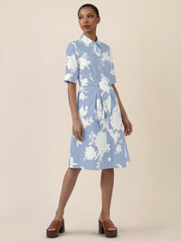 APART Kleid mit Bindegürtel und floralem Muster | hellblau-creme