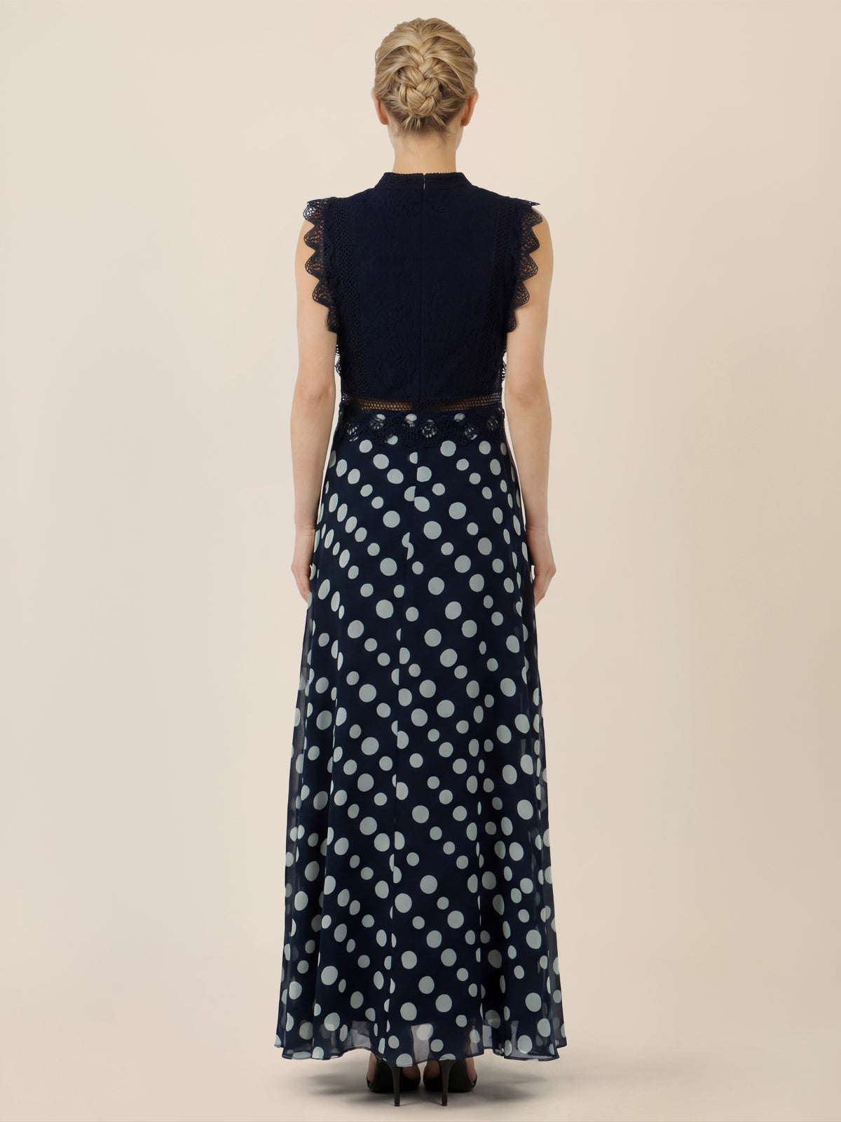 APART Elegantes Abendkleid mit Spitzenoberteil und Punkterock | nachtblau-creme