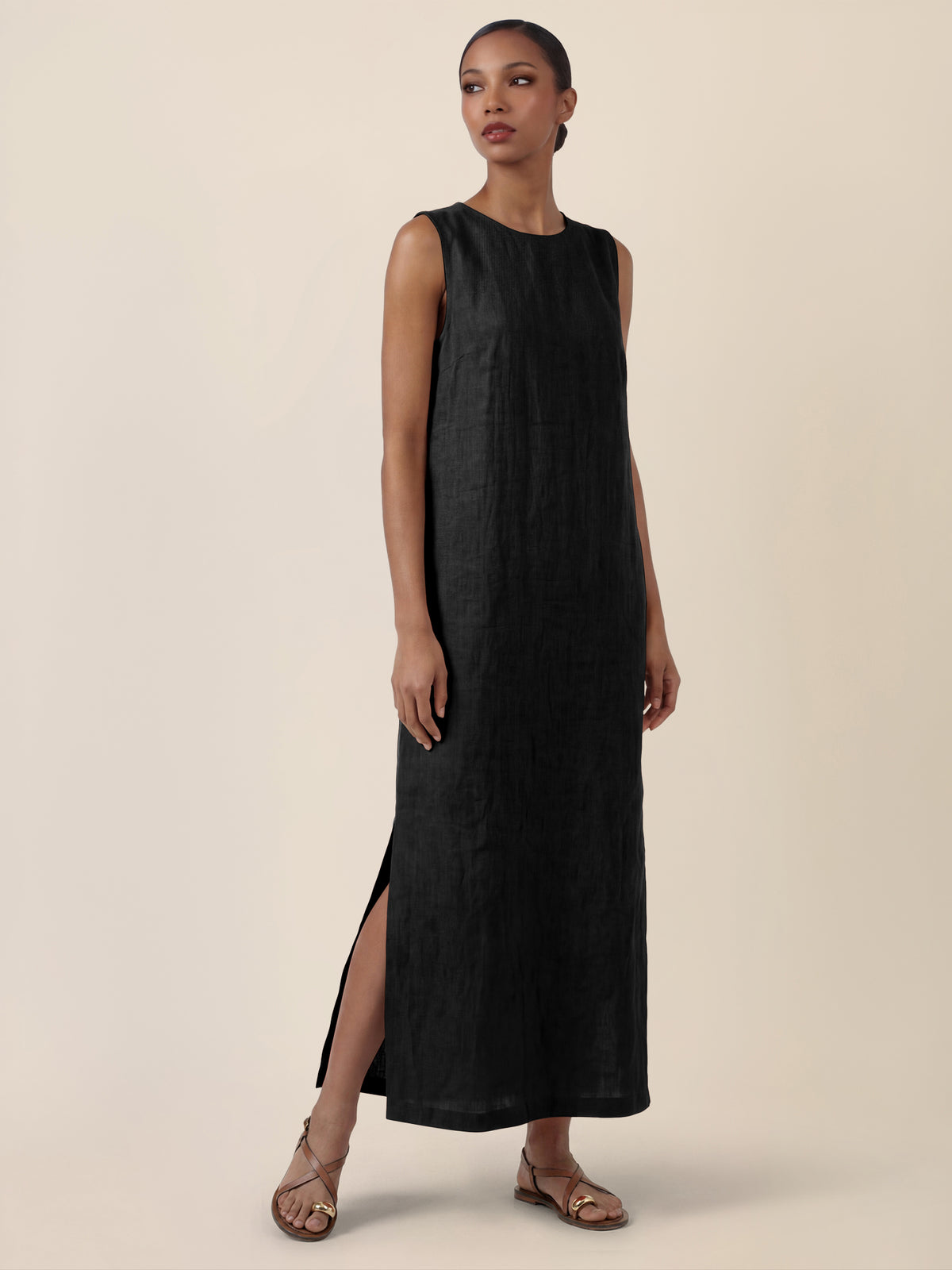 APART Leinenkleid mit seitlicher Knopfleiste | schwarz