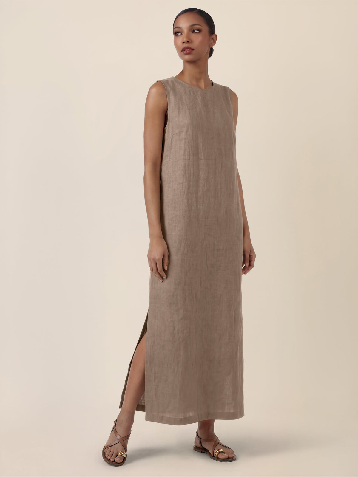 APART Leinenkleid mit seitlicher Knopfleiste | cappuccino