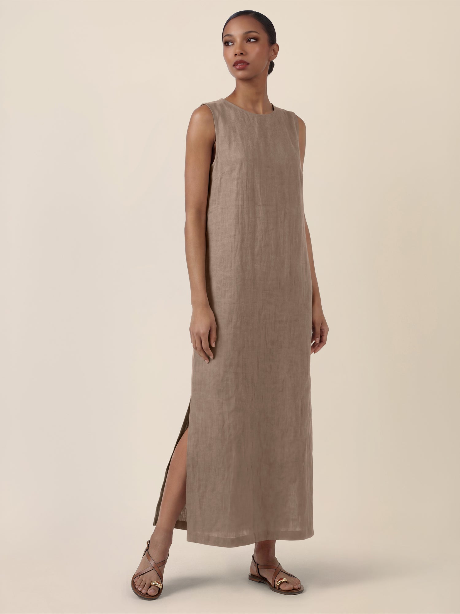 APART Leinenkleid mit seitlicher Knopfleiste | cappuccino