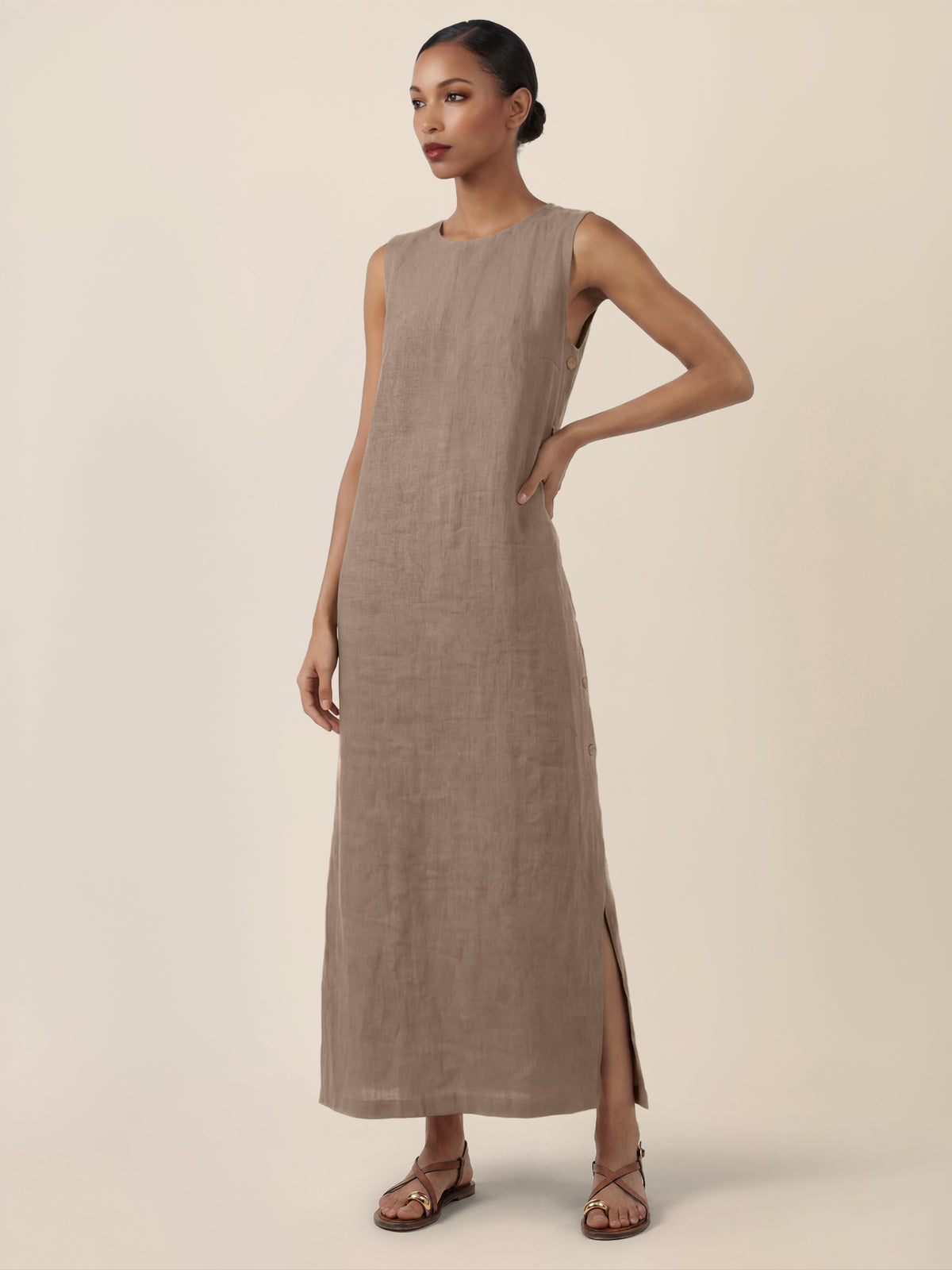 APART Leinenkleid mit seitlicher Knopfleiste | cappuccino