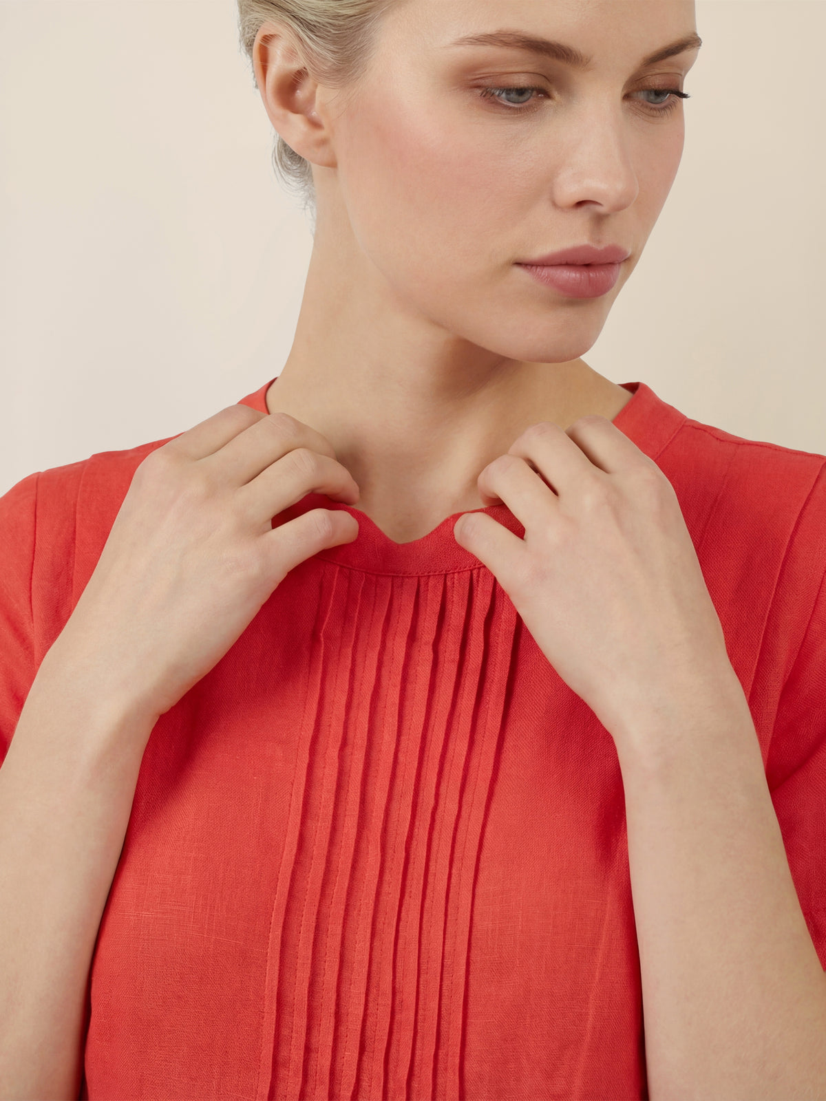 APART Luftiges Leinenkleid mit Zierfalten | orange