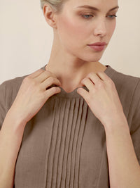 APART Luftiges Leinenkleid mit Zierfalten | cappuccino