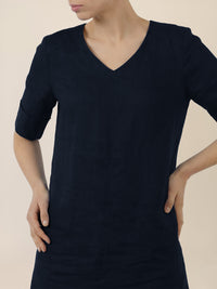 APART Locker geschnittenes Leinenkleid mit V-Ausschnitt | nachtblau