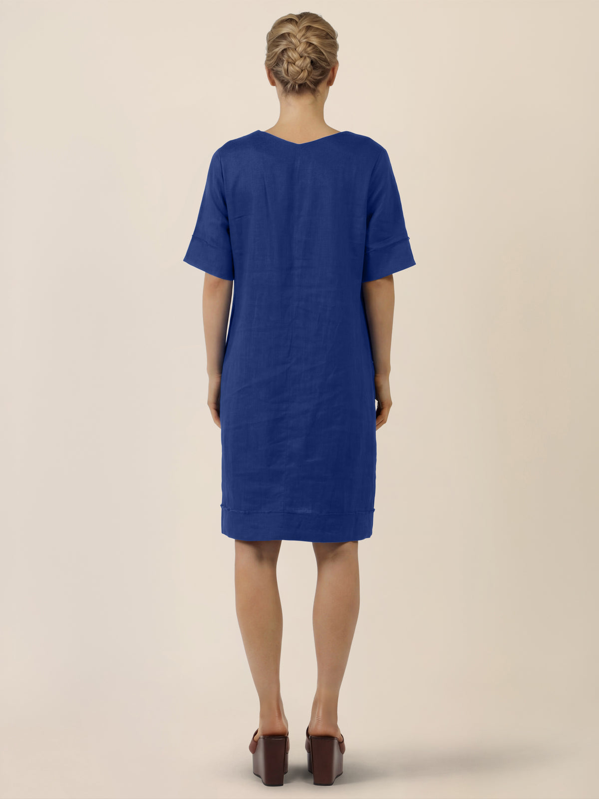 APART Locker geschnittenes Leinenkleid mit V-Ausschnitt | royalblau