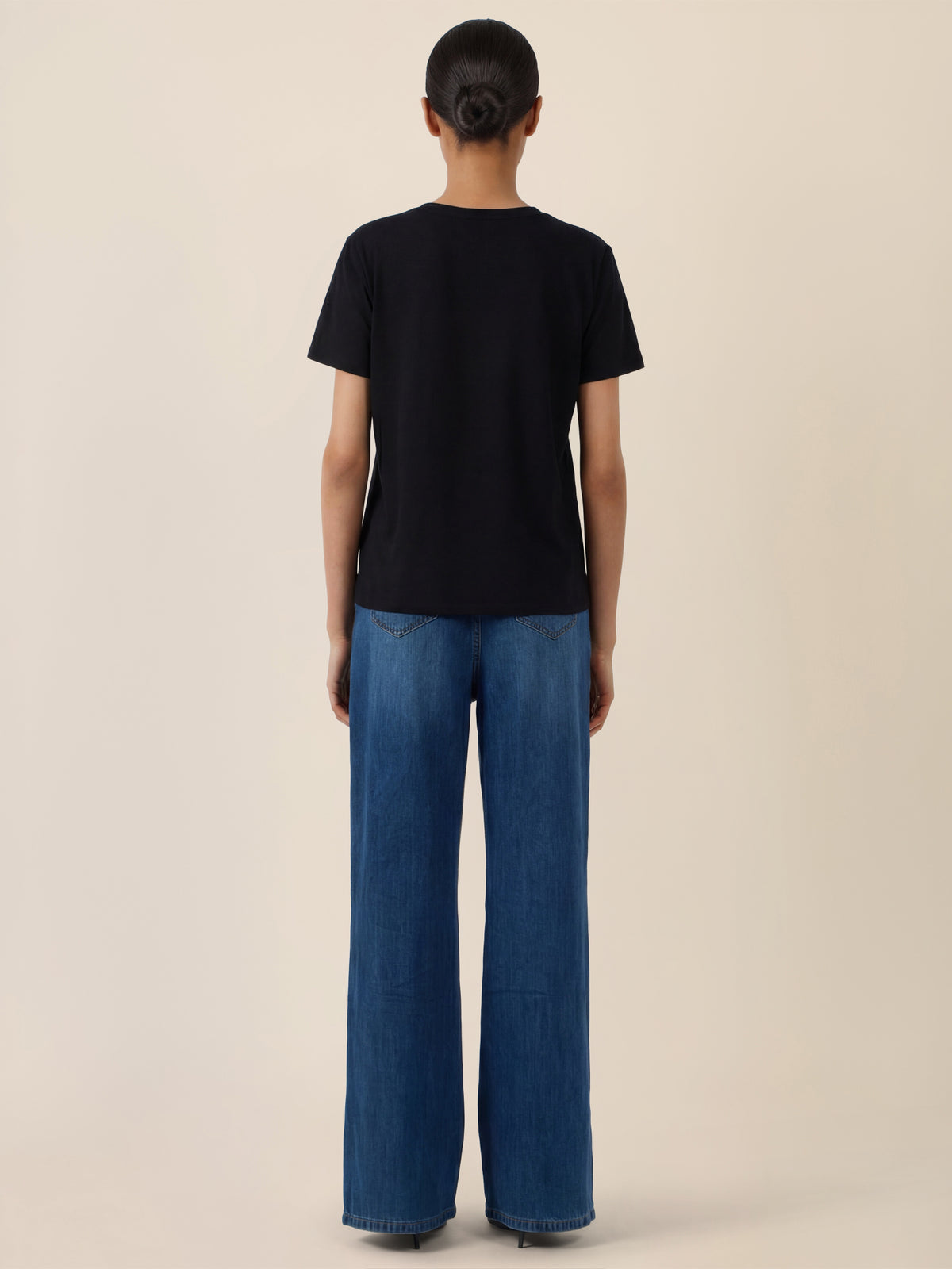 APART T-Shirt mit Schmuckstein-Dekor | schwarz