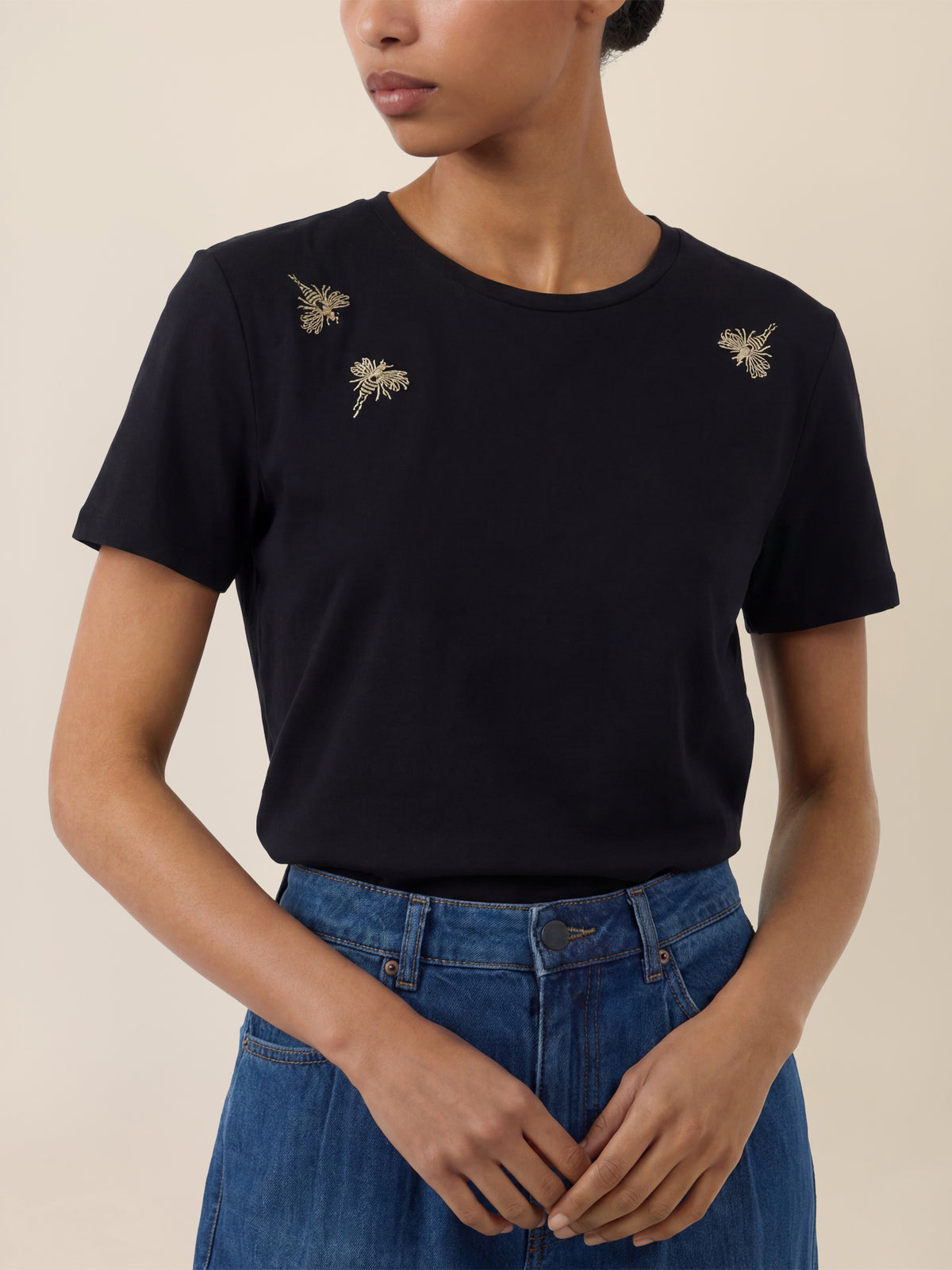 APART T-Shirt mit Schmuckstein-Dekor | schwarz