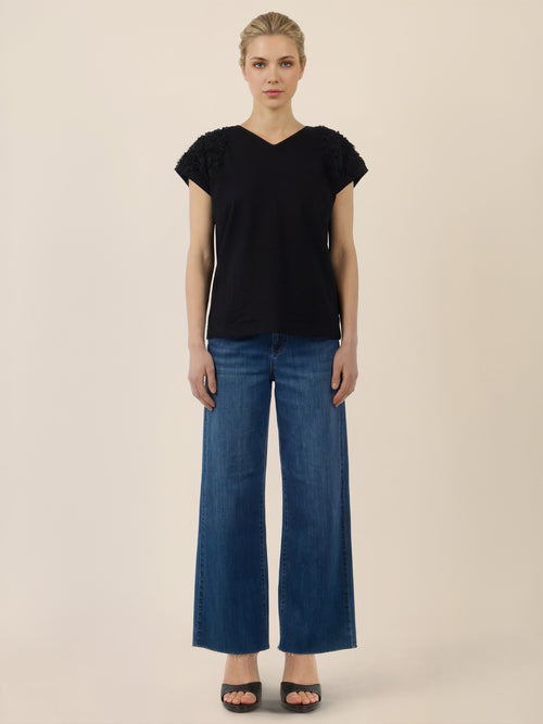 APART Shirt mit V-Ausschnitt und 3D-Blüten | schwarz image 1