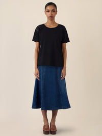 APART T-Shirt mit floraler Spitze auf der Schulter | schwarz