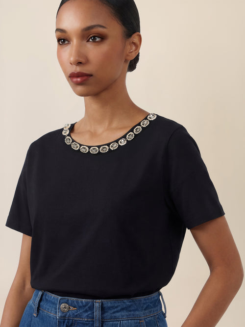 APART T-Shirt mit funkelndem Schmuckkragen | schwarz image 1
