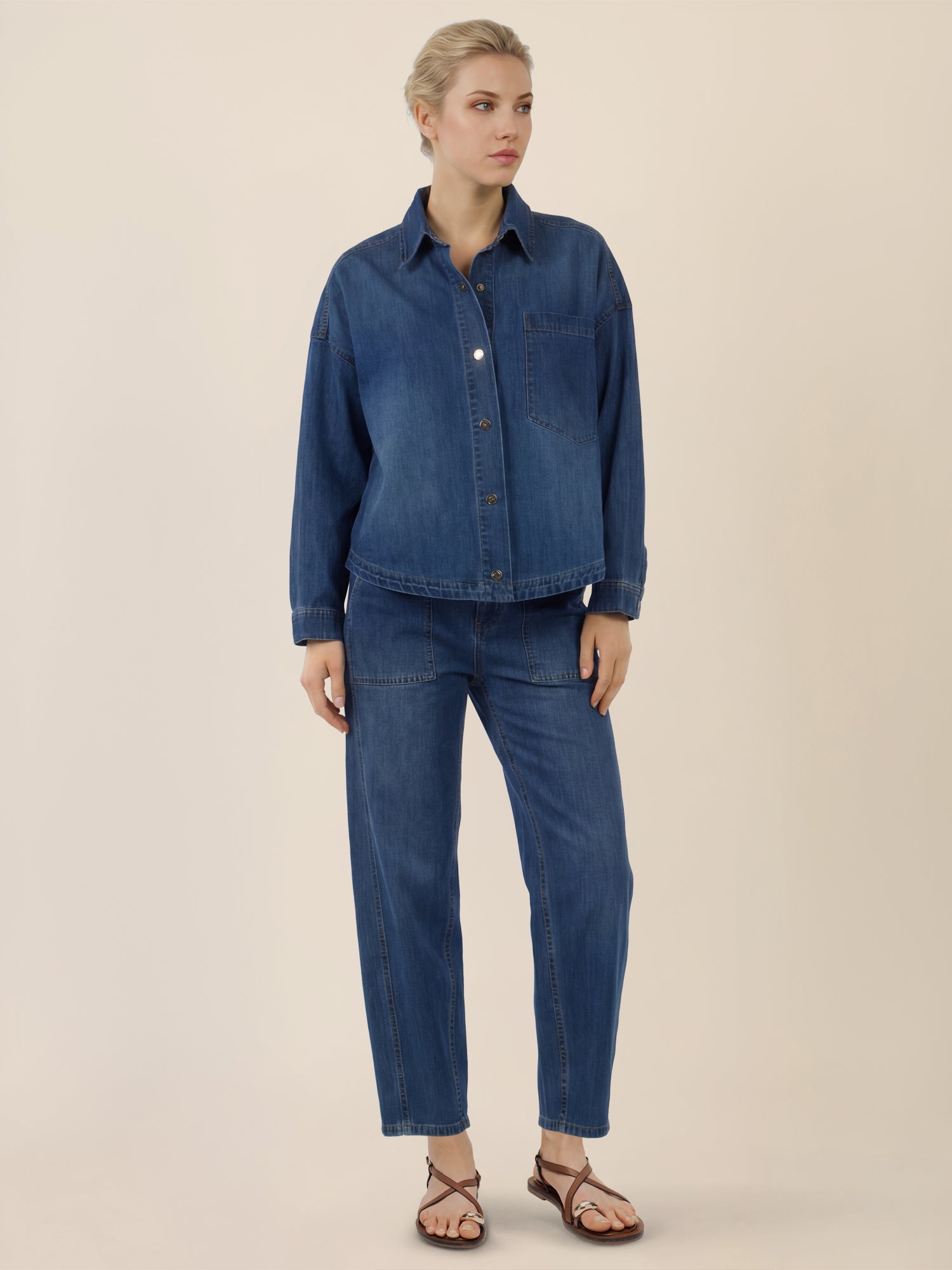 APART Oversized Jeansjacke mit Kontrastnähten | hellblau