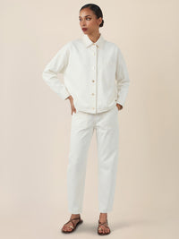 APART Oversized Jeansjacke mit Kontrastnähten | creme