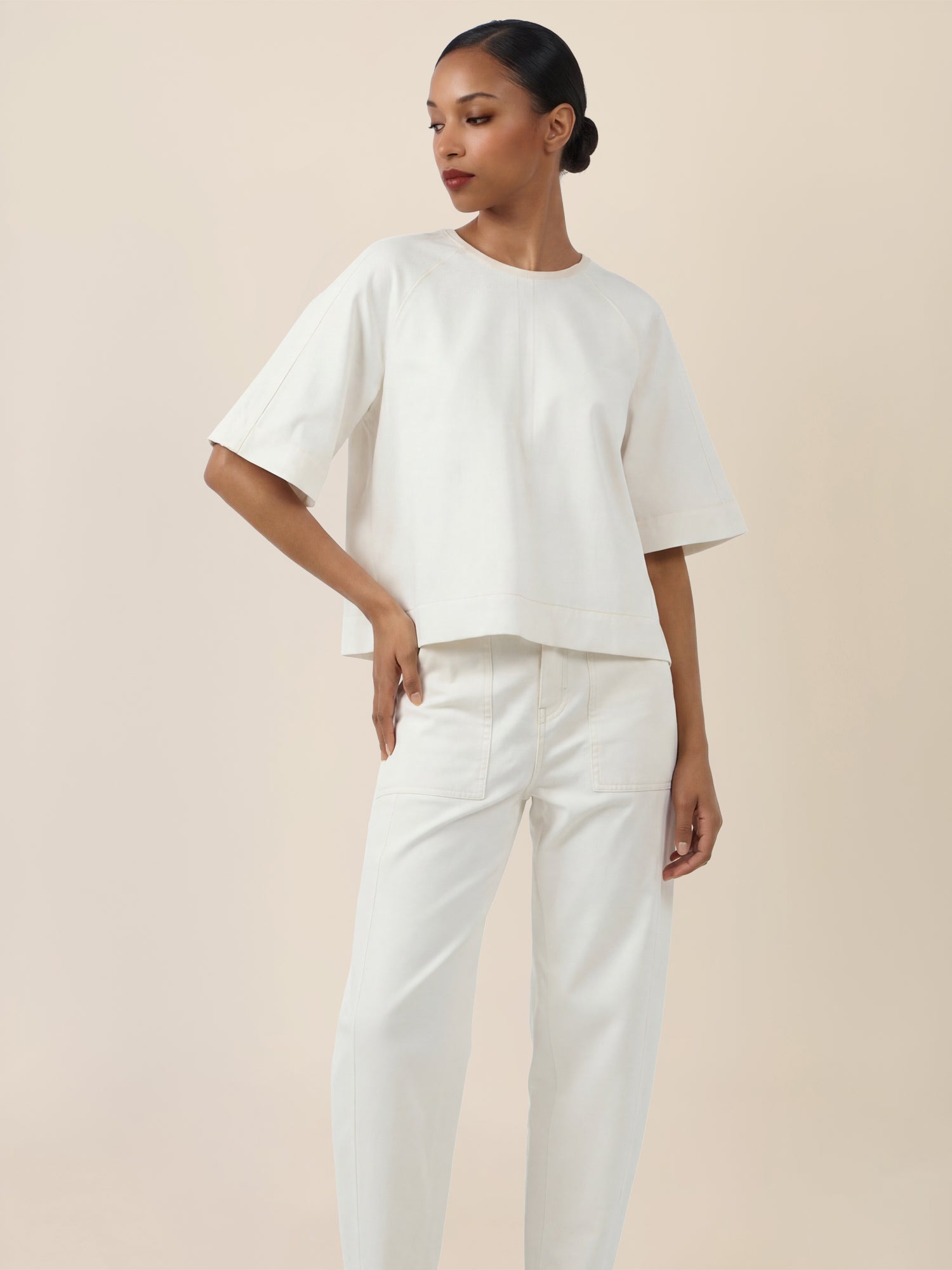 APART Bluse mit Rundhalsausschnitt und kurzen Ärmeln | creme