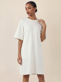 APART Gerade geschnittenes Jeanskleid mit Bindeband hinten | creme