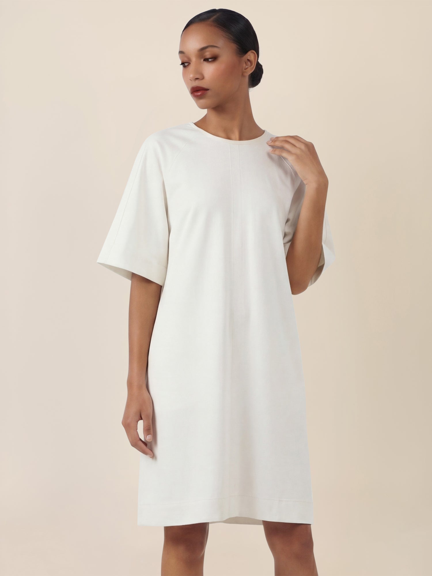 APART Gerade geschnittenes Jeanskleid mit Bindeband hinten | creme