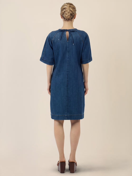 APART Gerade geschnittenes Jeanskleid mit Bindeband hinten | hellblau image 1